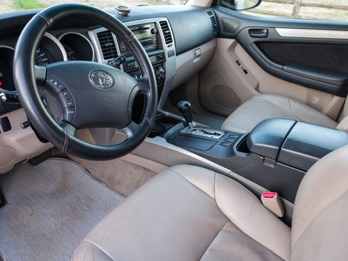 Used 2007 Toyota 4Runner Sport image 11