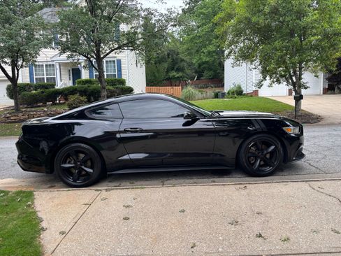 Used 2015 Ford Mustang Coupe w/ Equipment Group 051A RWD image 6