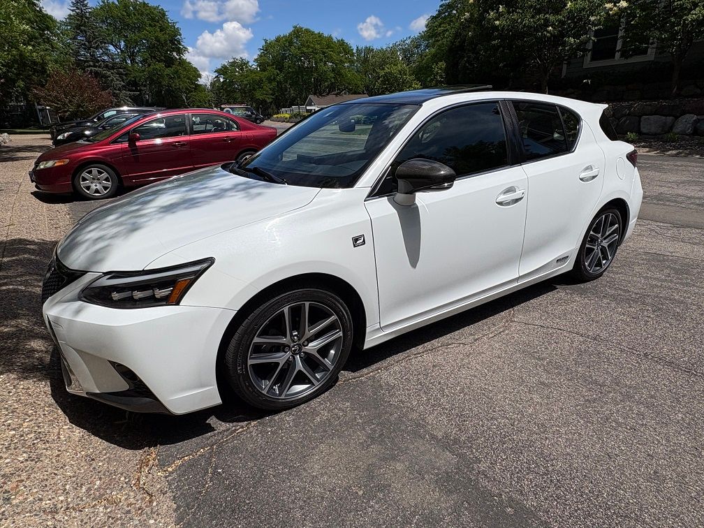 Used 2017 Lexus CT 200h w/ Navigation System Package FWD image 2