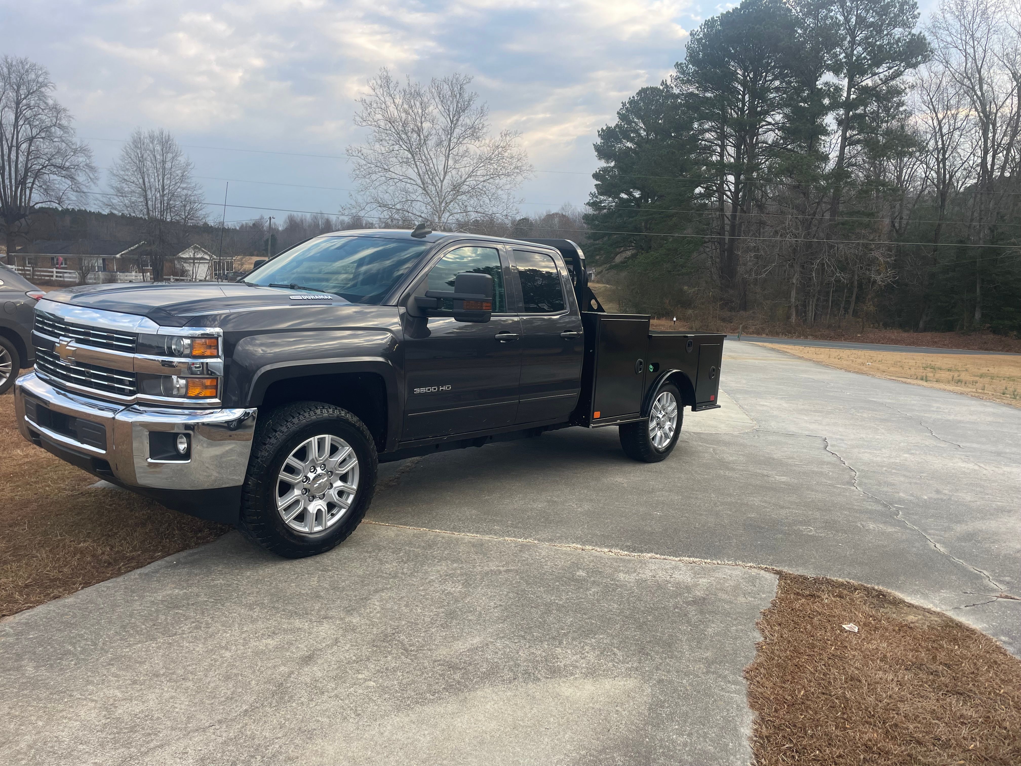 Used 2015 Chevrolet Silverado 3500 LT w/ LT Convenience Package AWD/4WD image 6