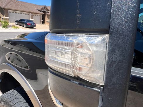 Used 2019 Ford F250 Lariat w/ Lariat Ultimate Package AWD/4WD image 10