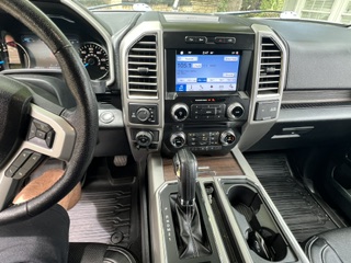Used 2016 Ford F150 Lariat w/ Equipment Group 502A Luxury AWD/4WD image 9