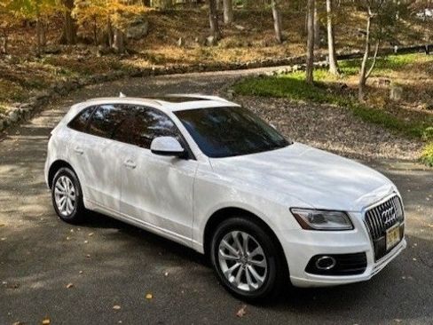 Used 2013 Audi Q5 2.0T Premium w/ Convenience Pkg image 1