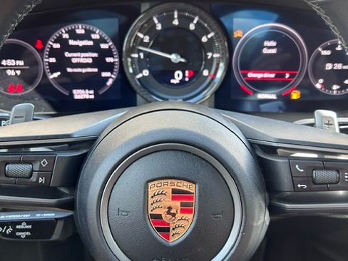 Used 2021 Porsche 911 Carrera w/ Premium Package RWD image 10