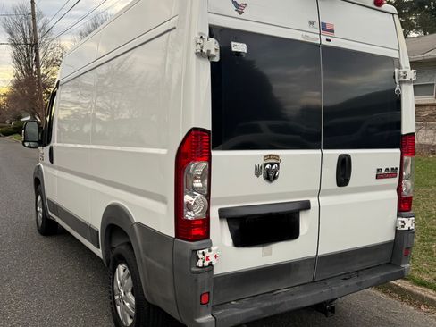 Used 2014 RAM ProMaster 1500 w/ Cargo Convenience Group image 4