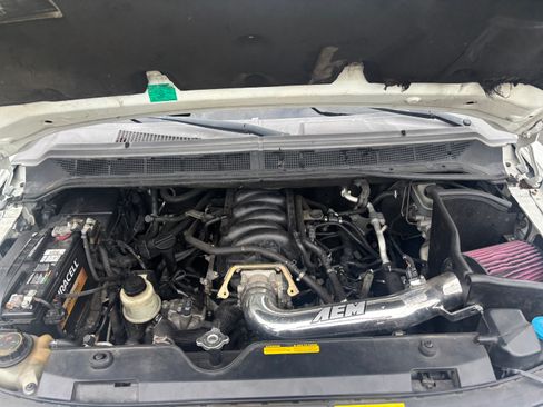 Used 2008 Nissan Titan SE image 12