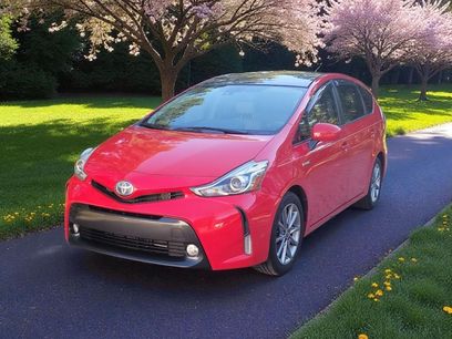 Used 2017 Toyota Prius V Five