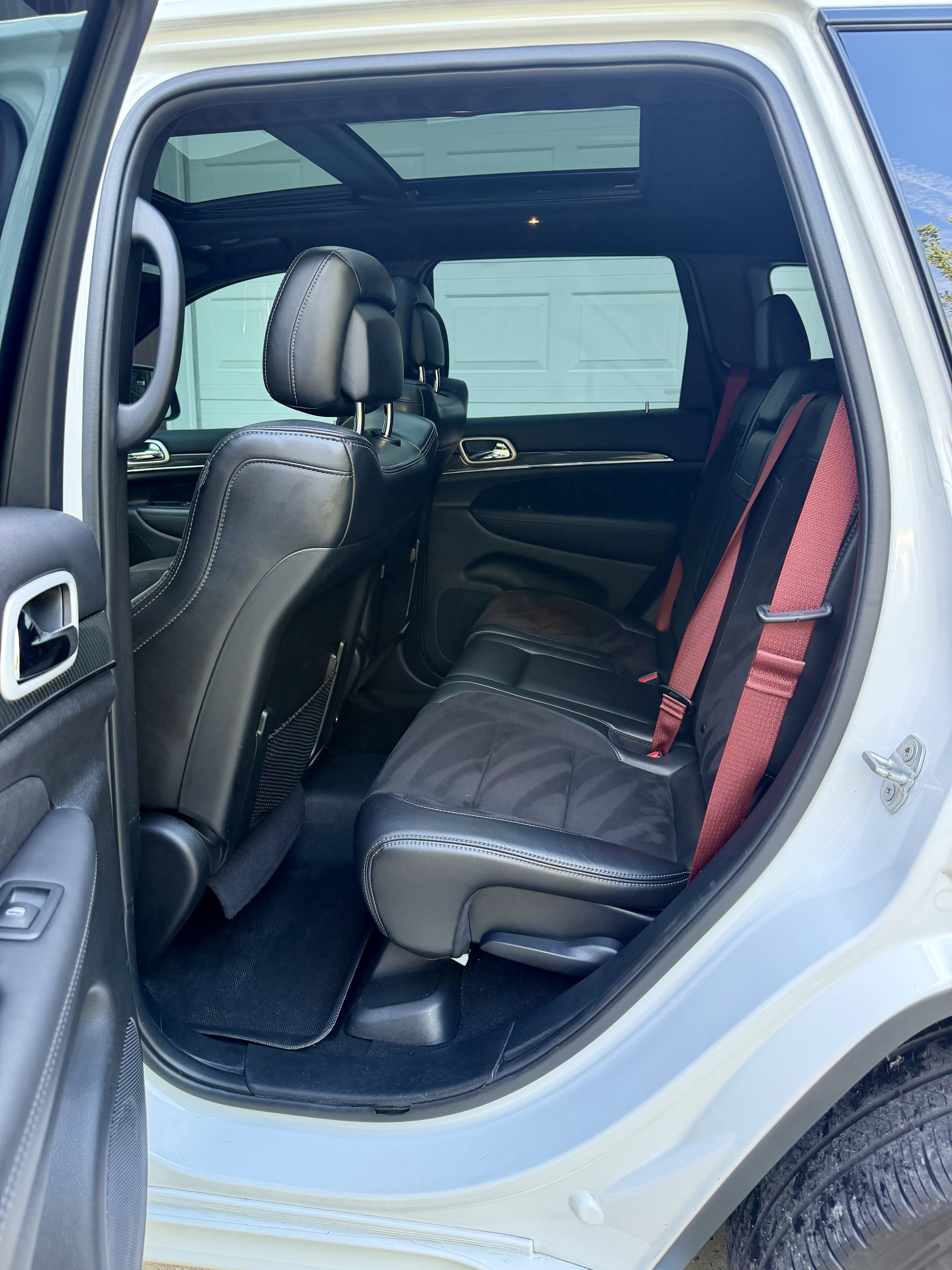 Used 2020 Jeep Grand Cherokee SRT AWD/4WD image 25