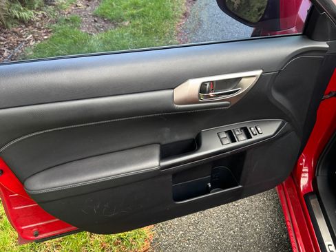 Used 2014 Lexus CT 200h 200h Hatchback 4D image 13