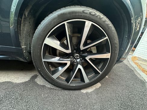 Used 2020 Volvo XC90 T6 Momentum AWD/4WD image 11