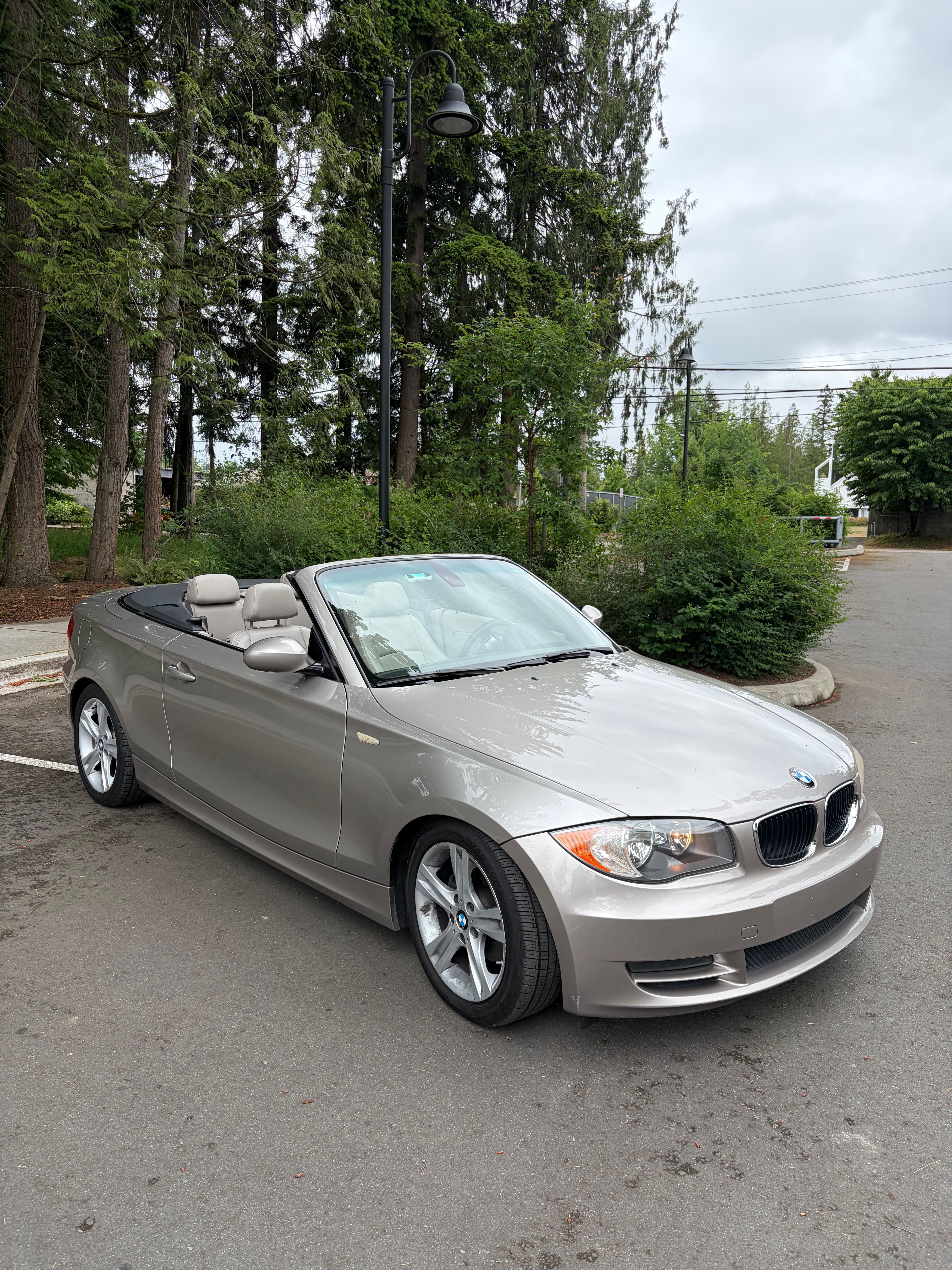 Used 2008 BMW 128i Convertible RWD image 1