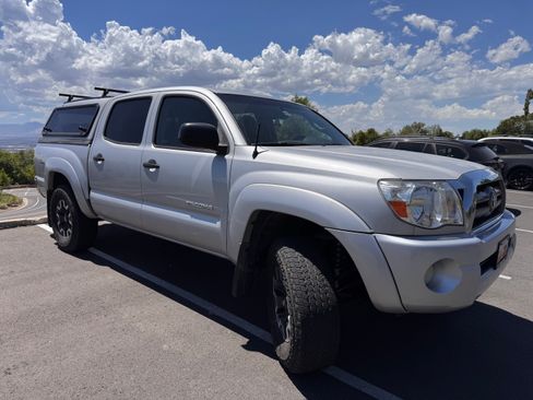 Used 2010 Toyota Tacoma 4x4 Double Cab image 10