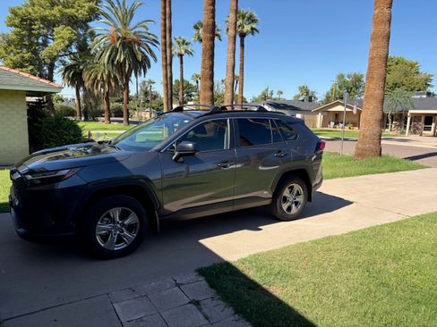 Used 2025 Toyota RAV4 LE image 1