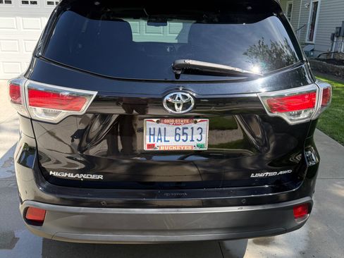Used 2015 Toyota Highlander Limited w/ Driver Technology Package AWD/4WD image 5