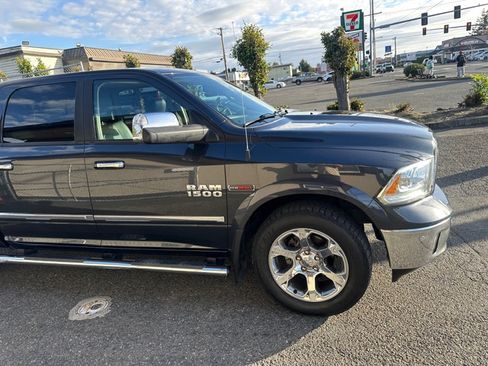 Used 2016 RAM 1500 Laramie w/ Convenience Group image 5