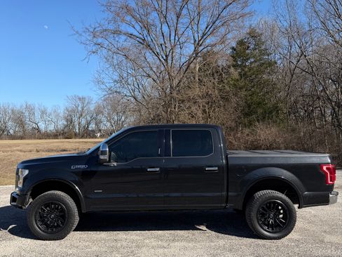 Used 2015 Ford F150 Lariat w/ Equipment Group 502A Luxury image 4