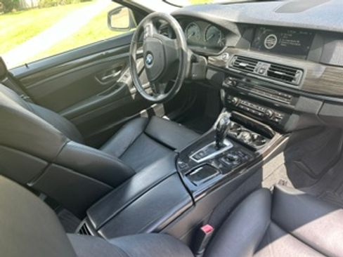 Used 2013 BMW 550i Sedan RWD image 13