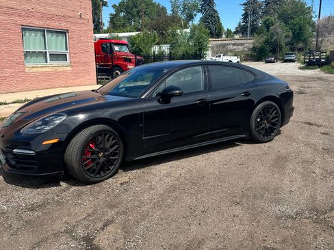 Used 2019 Porsche Panamera GTS AWD/4WD image 1