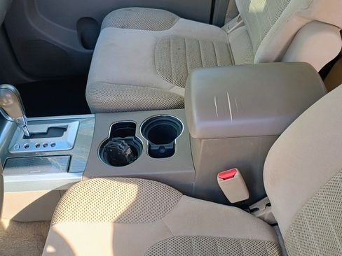 Used 2011 Nissan Pathfinder SV image 6