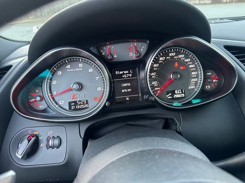 Used 2014 Audi R8 V8 image 11