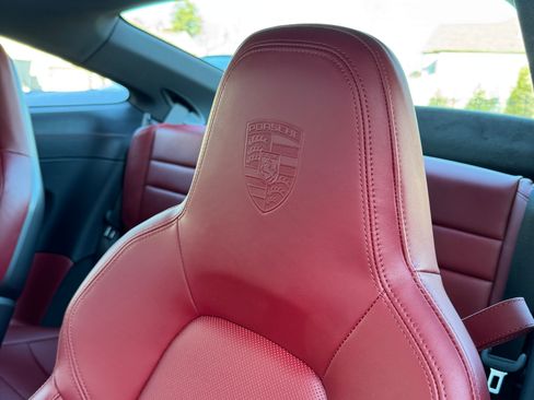 Used 2023 Porsche 911 Carrera S image 19