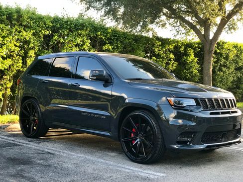Used 2017 Jeep Grand Cherokee SRT w/ Trailer Tow Group IV image 4