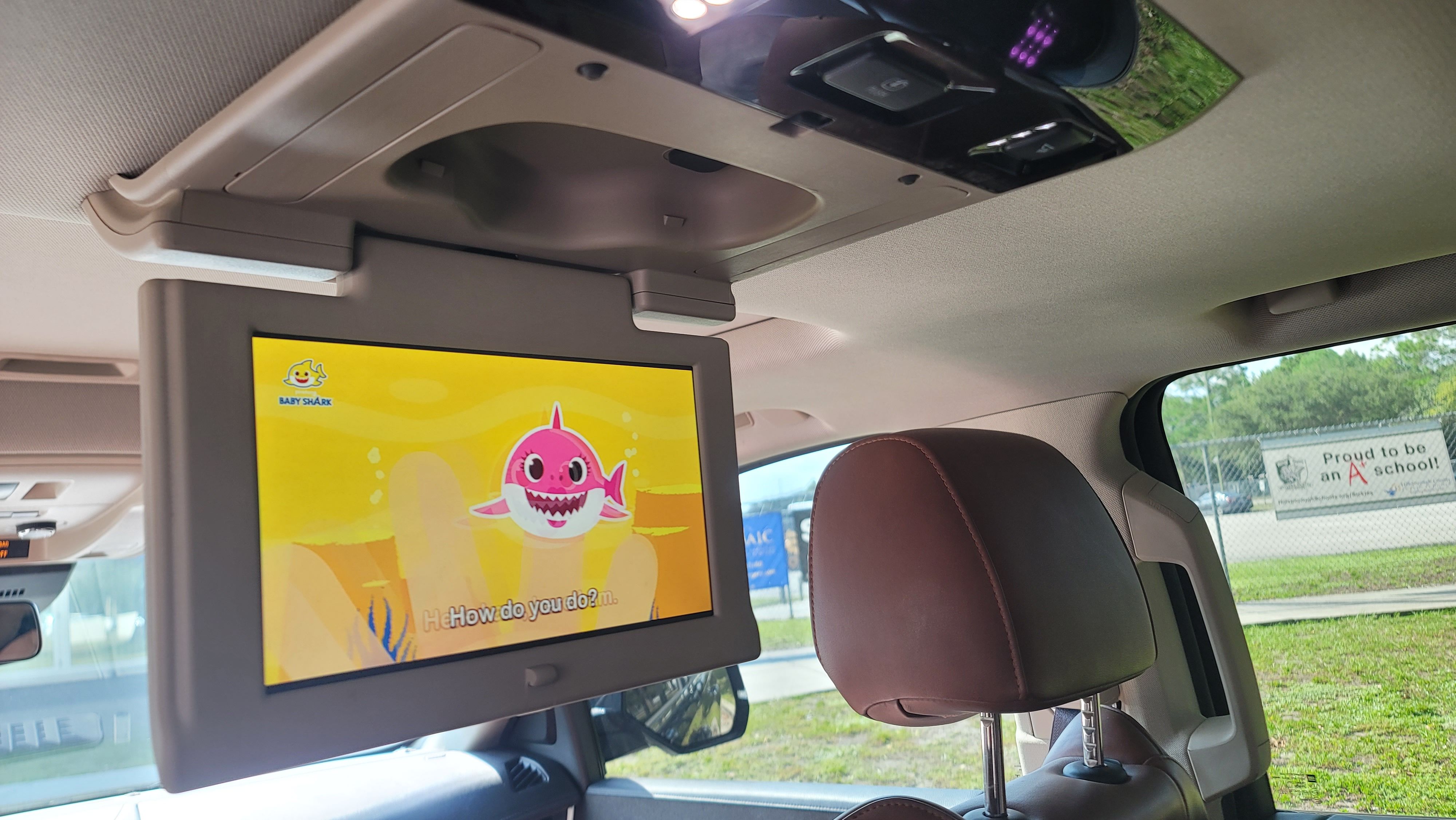 Used 2017 Cadillac Escalade Premium Luxury RWD image 15