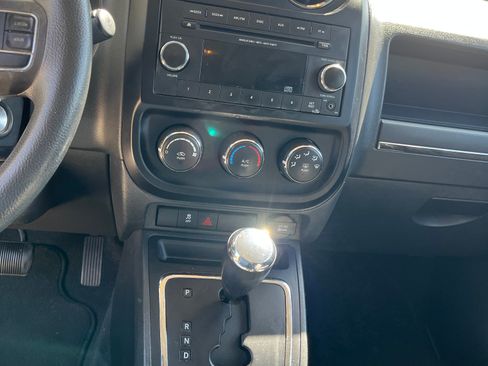 Used 2012 Jeep Patriot Sport w/ PWR Value Group FWD image 12