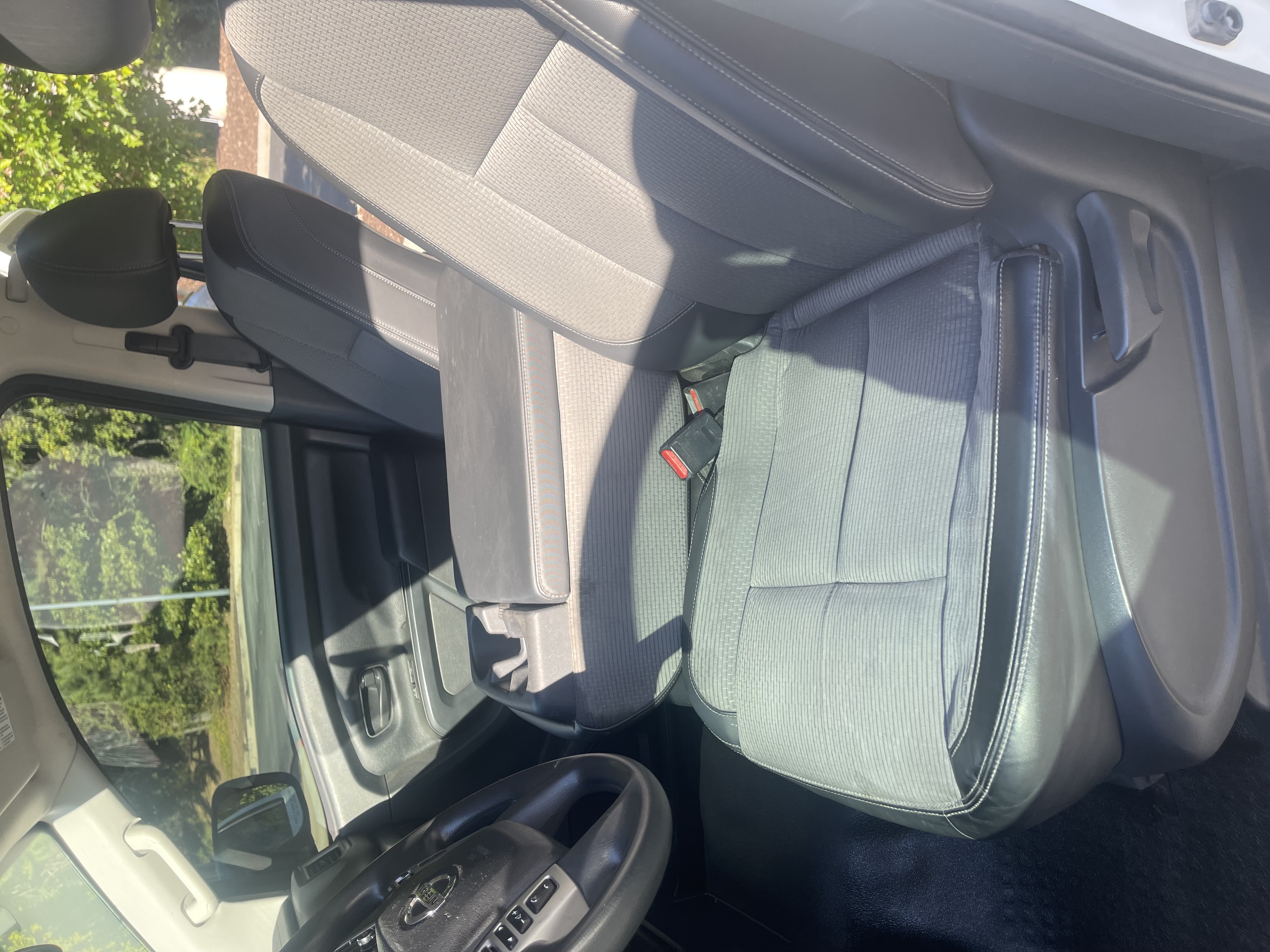 Used 2017 Nissan Titan S AWD/4WD image 6