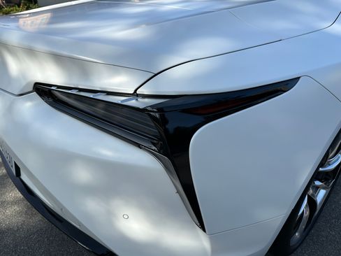 Used 2022 Lexus LC 500 Convertible image 30