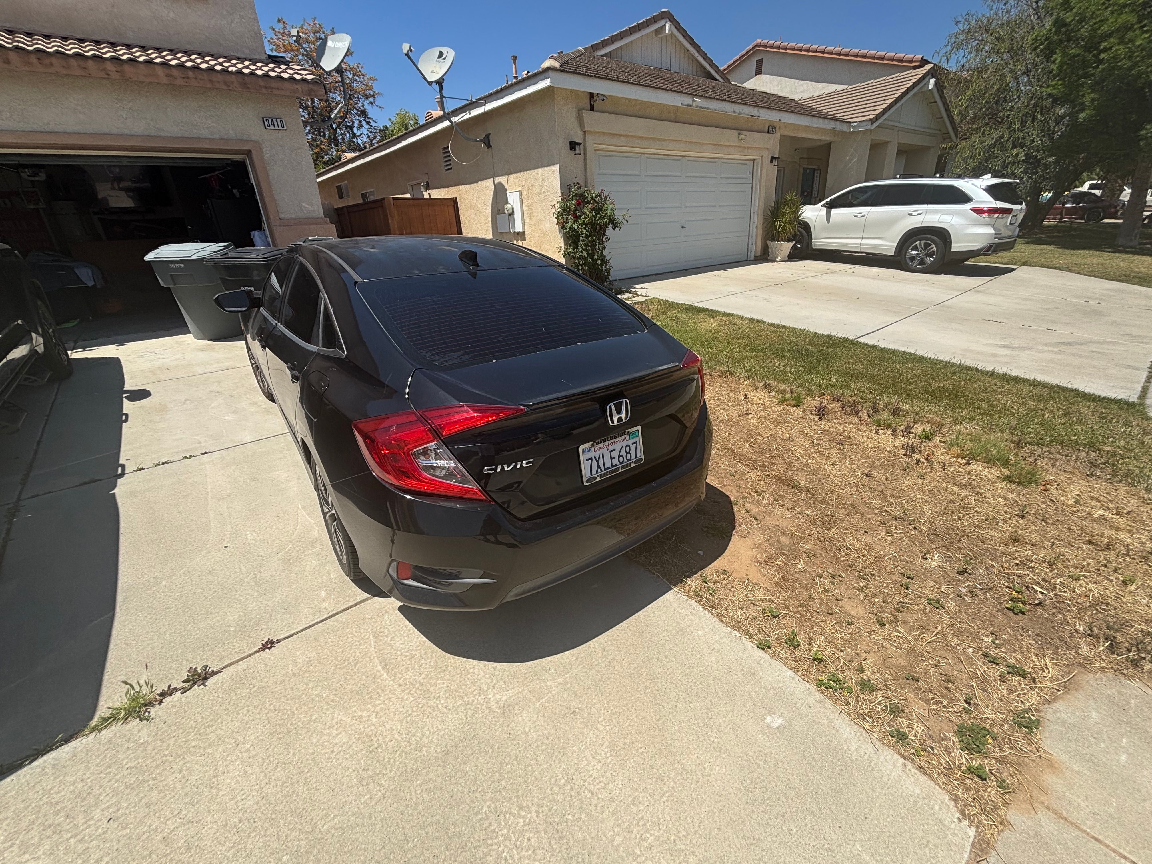 Used 2016 Honda Civic EX-L image 4