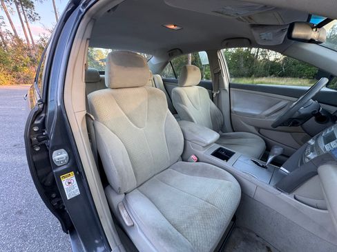 Used 2009 Toyota Camry Hybrid Sedan 4D image 10