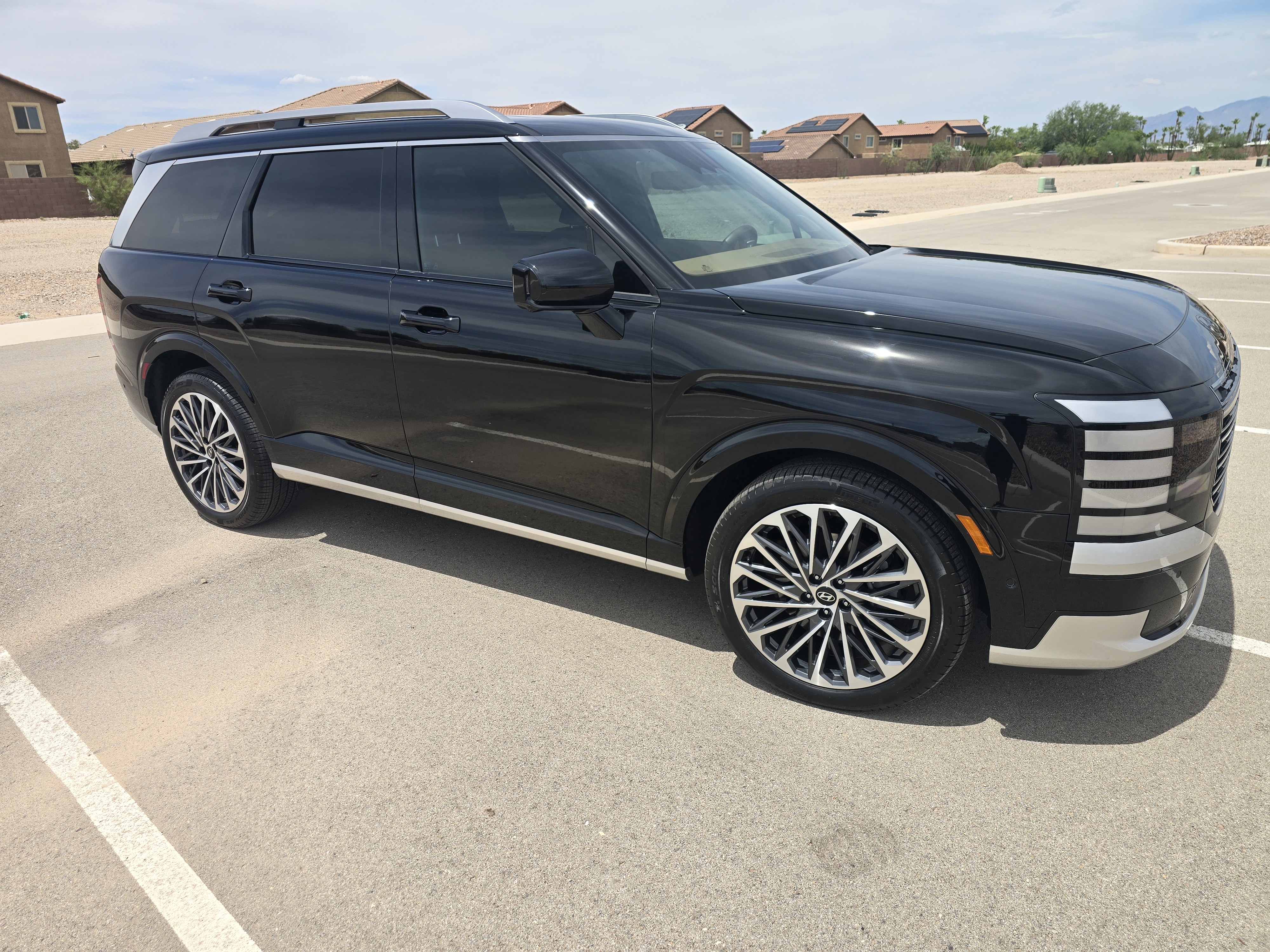 Used 2026 Hyundai Palisade Calligraphy AWD/4WD image 2