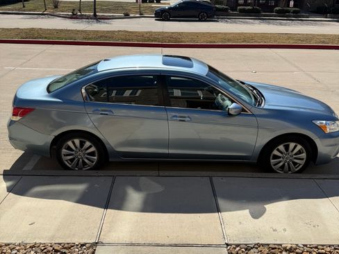 Used 2011 Honda Accord EX-L image 6