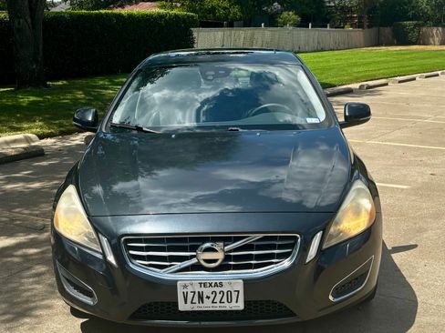 Used 2012 Volvo S60 T5 FWD image 10