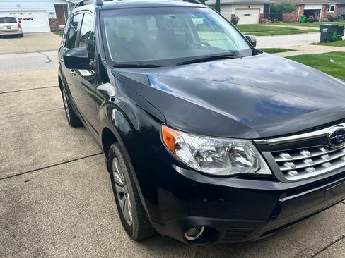 Used 2013 Subaru Forester 2.5X Limited AWD/4WD image 8