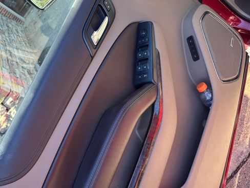 Used 2015 Chevrolet Suburban LT image 11