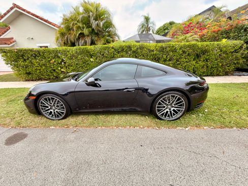 Used 2024 Porsche 911 Carrera image 5