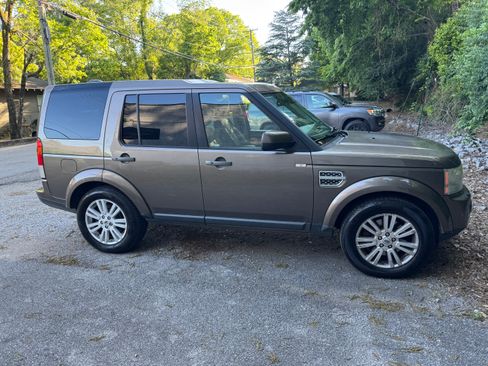 Used 2011 Land Rover LR4 HSE LUX AWD/4WD image 5