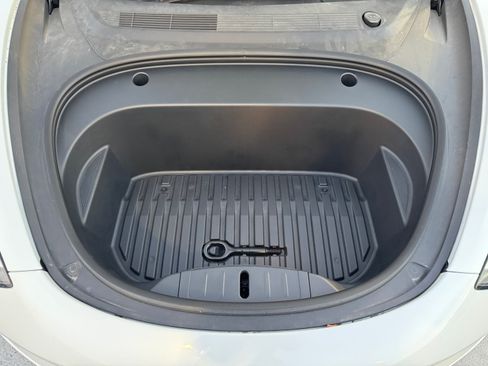 Used 2020 Tesla Model 3 Standard Range Plus RWD image 28