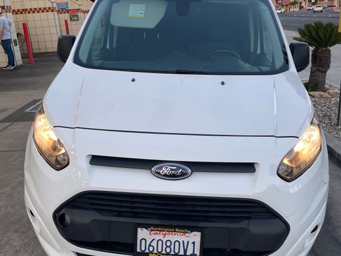 Used 2015 Ford Transit Connect XLT image 5