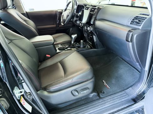 Used 2017 Toyota 4Runner TRD Off-Road Premium image 14