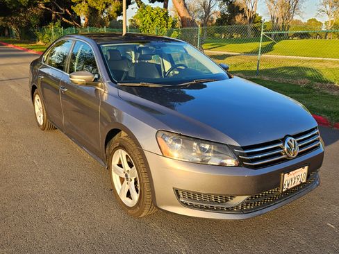 Used 2013 Volkswagen Passat 2.5 SE image 4