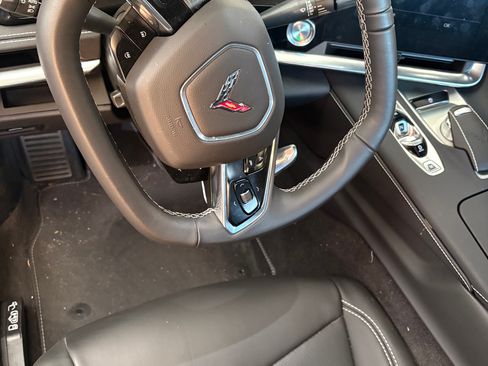 Used 2023 Chevrolet Corvette Stingray Coupe w/ Z51 Performance Package image 11