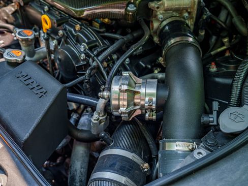 Used 2013 Nissan GT-R Premium image 22