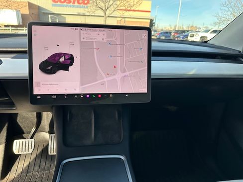Used 2021 Tesla Model Y Performance image 11