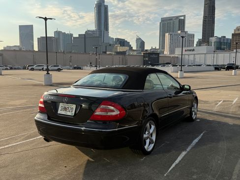 Used 2005 Mercedes-Benz CLK 320 Cabriolet image 6