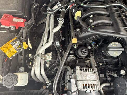 Used 2022 Jeep Wrangler Unlimited Sahara w/ LED Lighting Group image 16