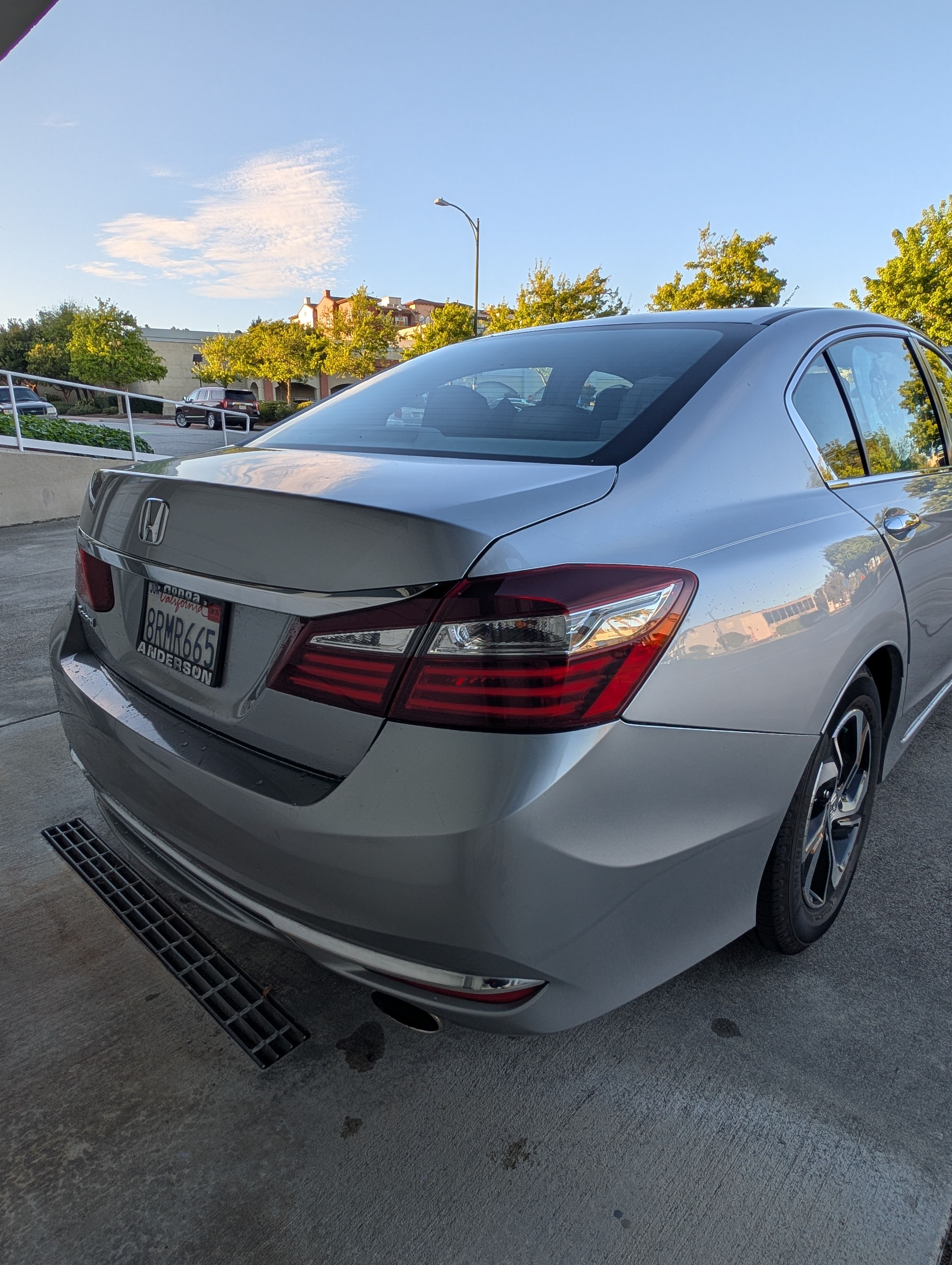Used 2017 Honda Accord LX image 9