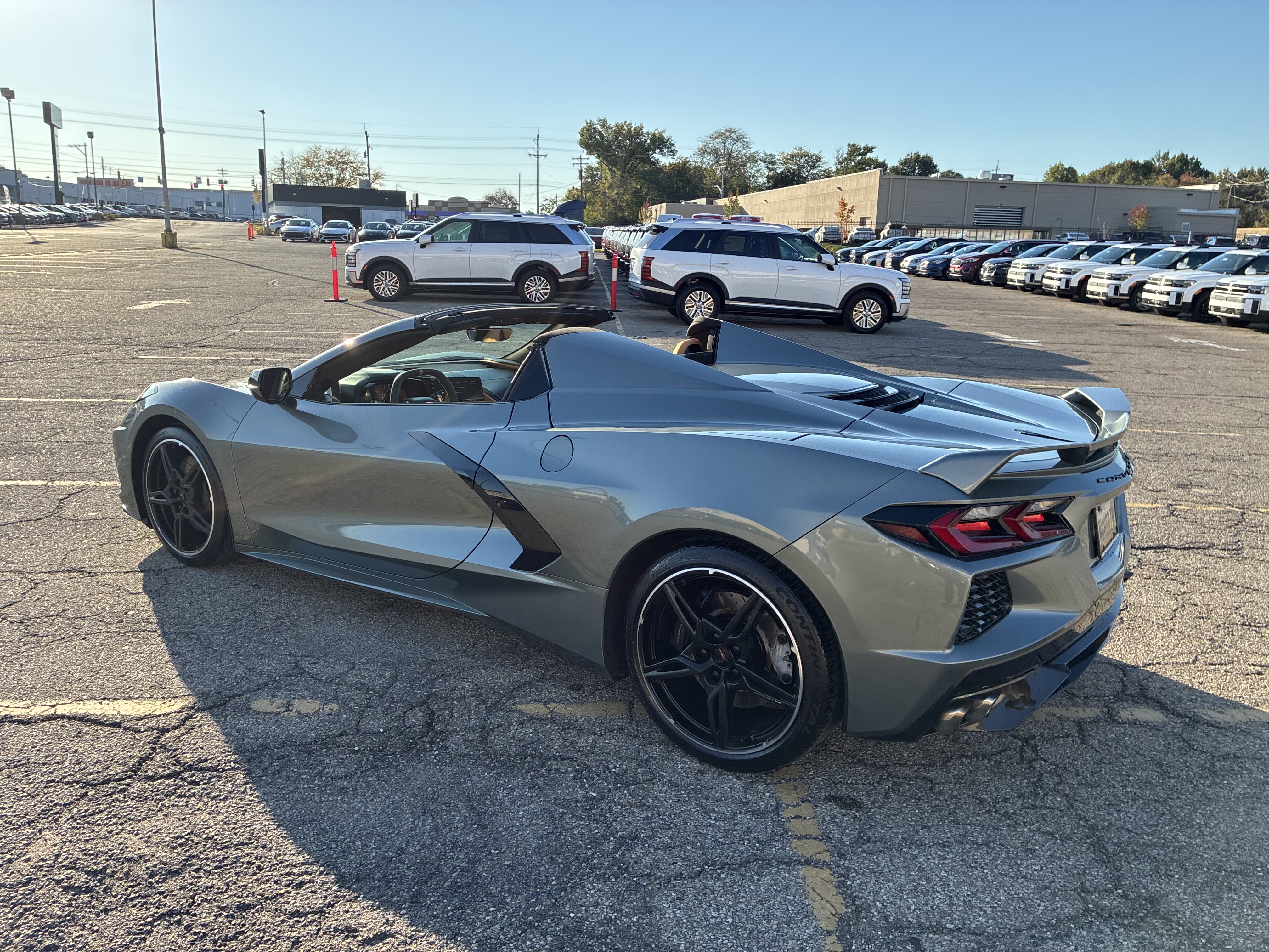 Used 2023 Chevrolet Corvette Stingray Premium Conv w/ Z51 Performance Package RWD image 6